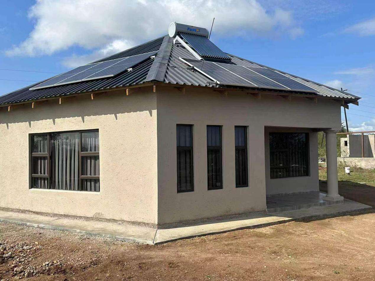 3KW Solar power system with 200L solar water heaters for famer house in Mozambique