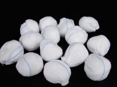 Paano Tinagaruyan ng Sterile Cotton Swabs ang Katiyakan sa Medikal na Aplikasyon