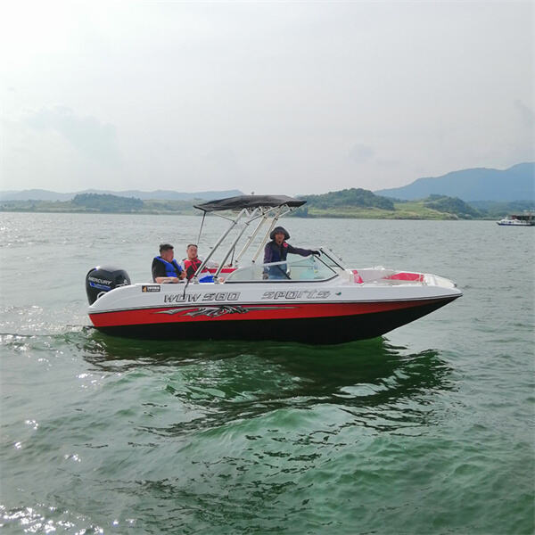 Some Innovation in the Fiberglass Speed Boats