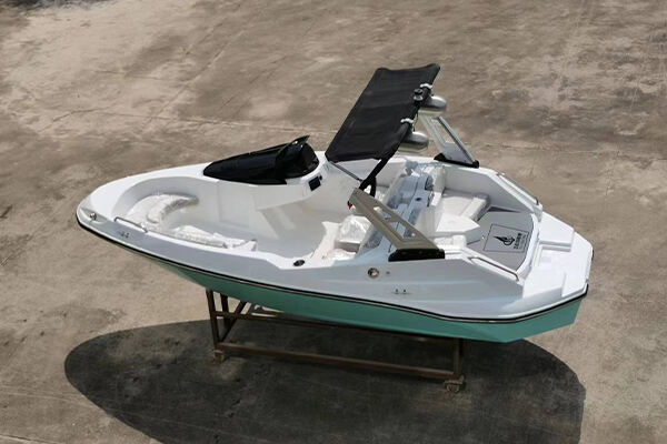 FLIT-480 fiberglass speed boat