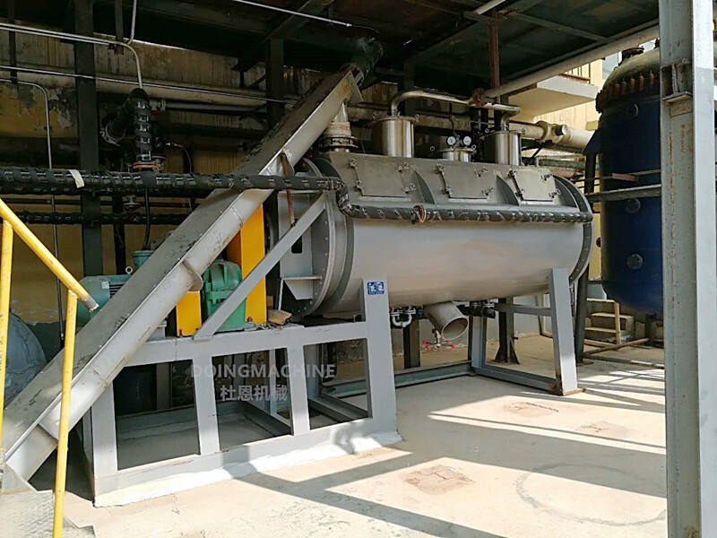 PZG series low temperature rotary vacuum paddle dryer for sludge supplier