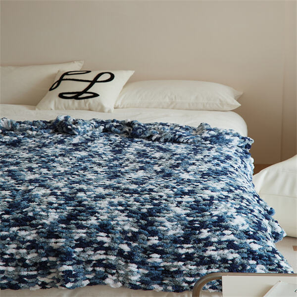 Stay warm and sustainable with our chunky knit blankets