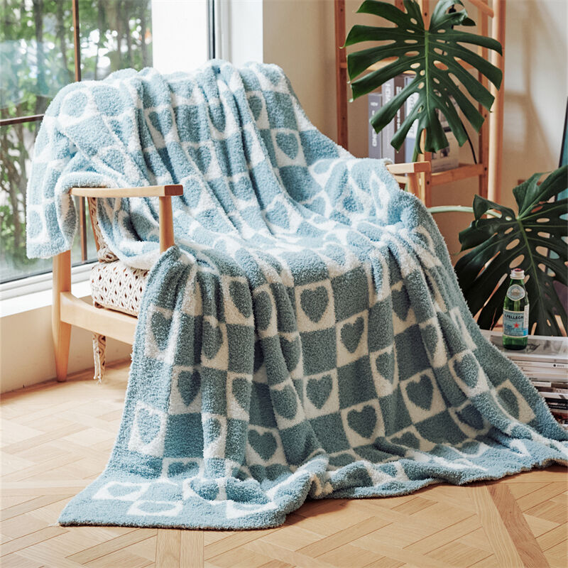 100% feather yarn love heart  pattern  super soft accept custom knitted throw blanket for home decoration TX supplier