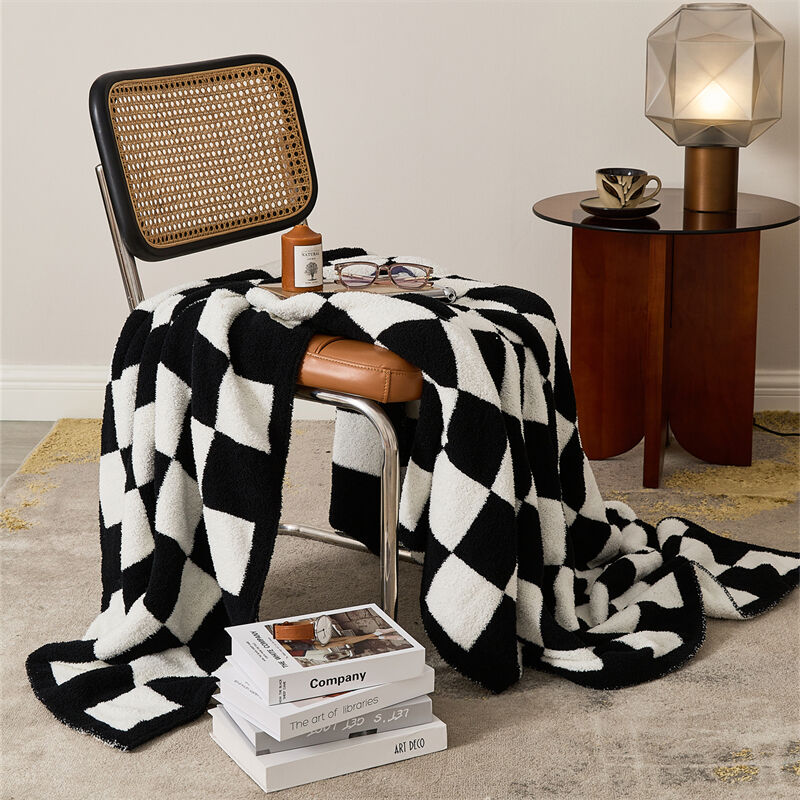 Hot Selling Super Soft Plaid Checkerboard Polyester Custom Knitted Throw Blanket for Autumn and Winter QPG details