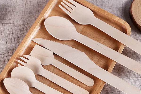 The Advantages of Wooden Tableware