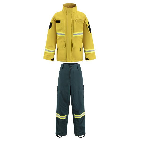 كيف أن الملاءمة السليمة والراحة هما عاملان حاسمان في ملابس مكافحة حرائق الغابات