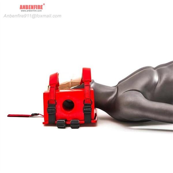 Unsere Kopfimmobilisatoren sind einfach zu bedienen und können platzsparend aufbewahrt werden, wenn sie nicht verwendet werden, was sie ideal für beschäftigte medizinische Fachkräfte macht.