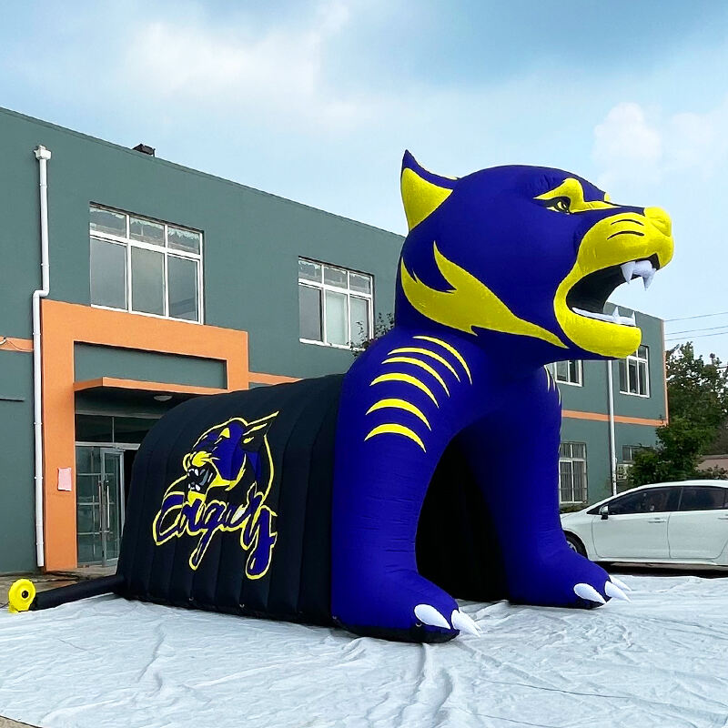 Inflatable cougar tunnel