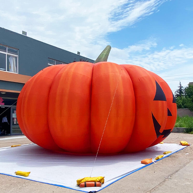 Inflatable pumpkin