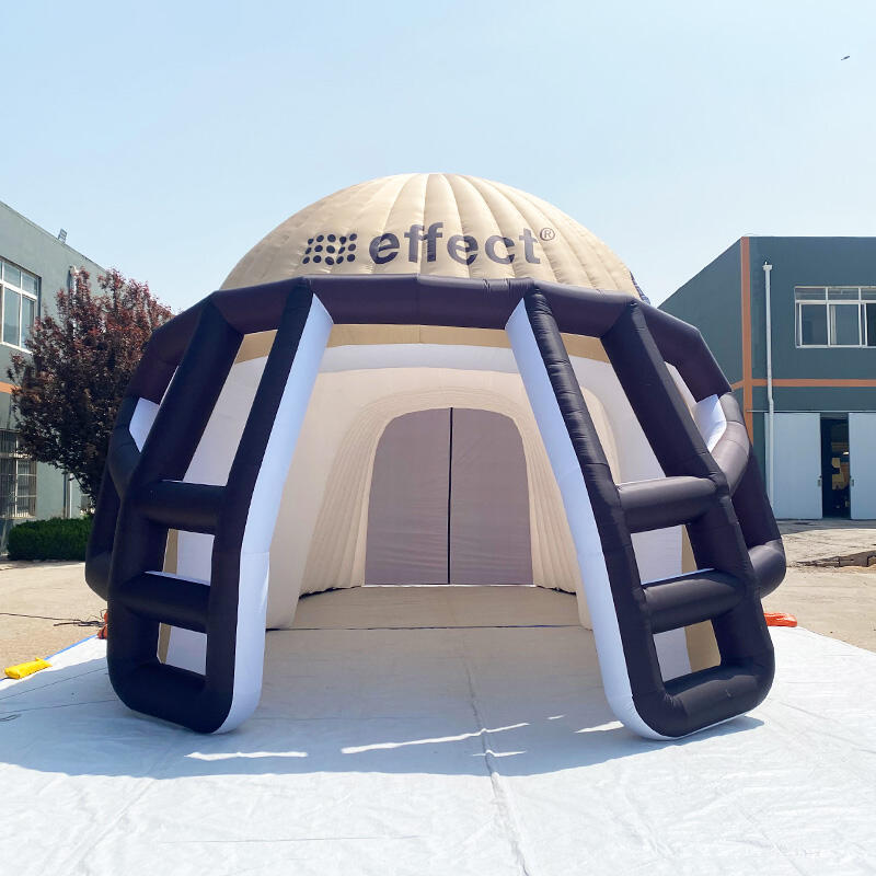 Inflatable helmet tunnel