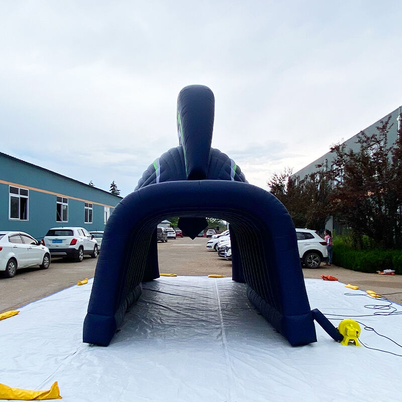 Inflatable Sparta tunnel