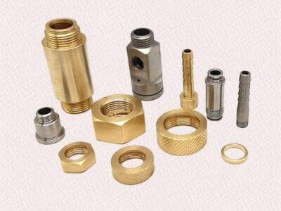 هل التصنيع باستخدام الحاسب العددي على دفعات صغيرة هو الخيار الصحيح لمشروعك الحالي؟