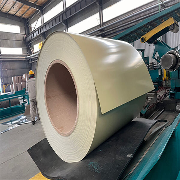 اكتشف مجموعة الألوان والتشطيبات المتاحة مع لفائف الجالفايوم المطلية مسبقاً