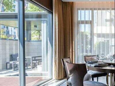 The difference between ordinary aluminum sliding doors and aluminum hanging sliding doors?