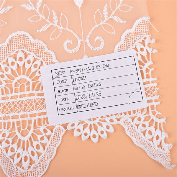 قماش مطرز بالثقوب