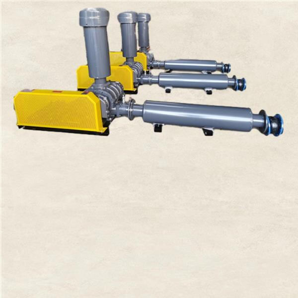 The Role of a Rotating Feeder