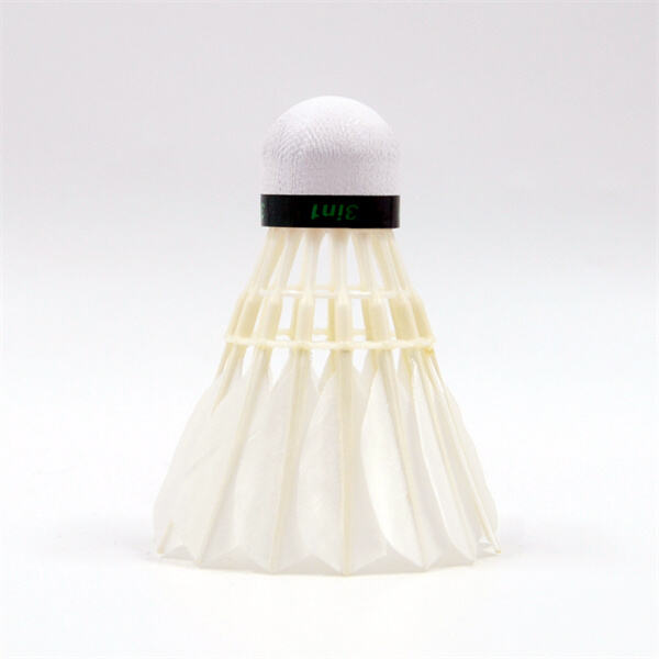 Il D40 Badminton Shuttlecock.