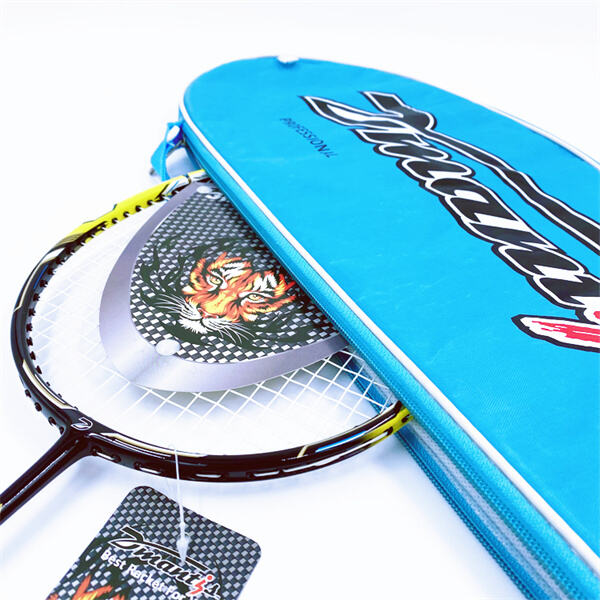 Höj din spelstandard med den lättviktiga designen hos DMS45 racket