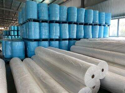 Introducing various types of nonwoven raw materials