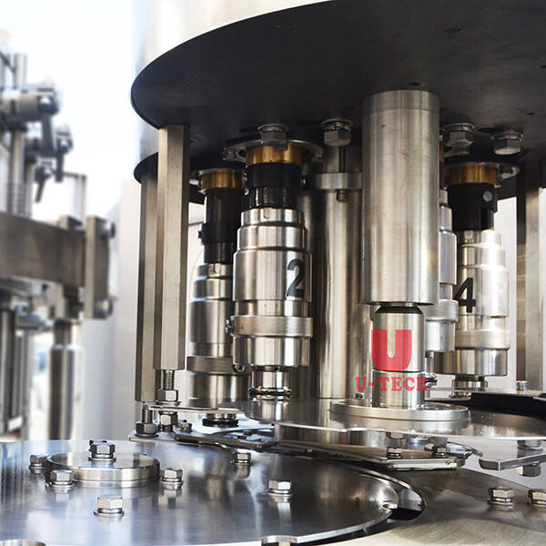 Increase Efficiency and Accuracy with a Carbonated Filling Machine