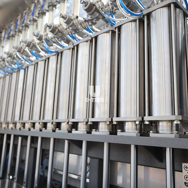 Increase productivity with a high-speed bleach filling machine