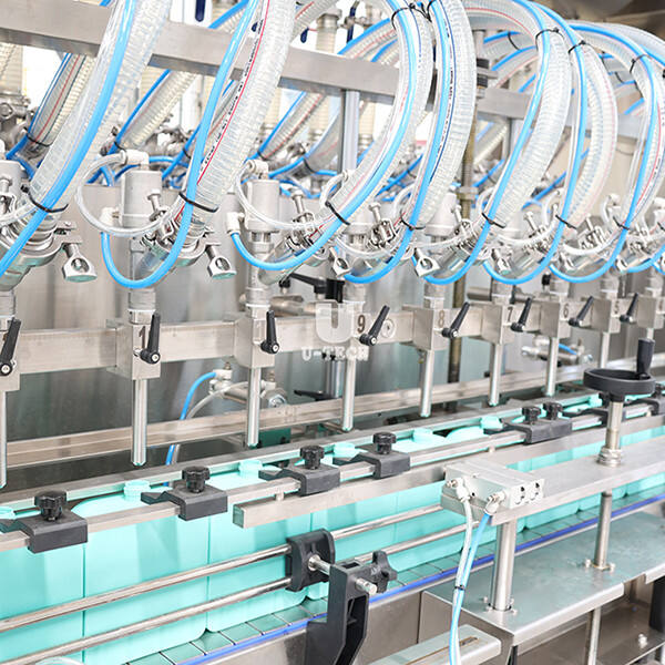 Easy to use and maintain bleach filling machine