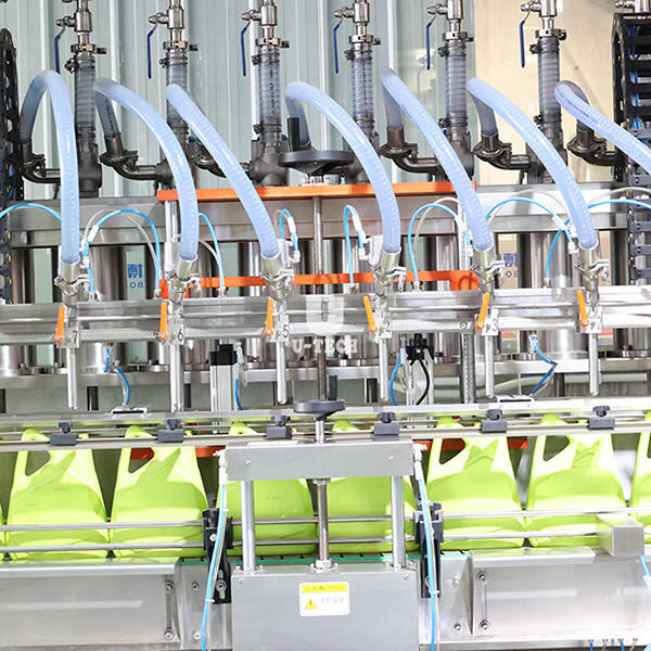 Increase productivity with the automatic detergent filling machine.