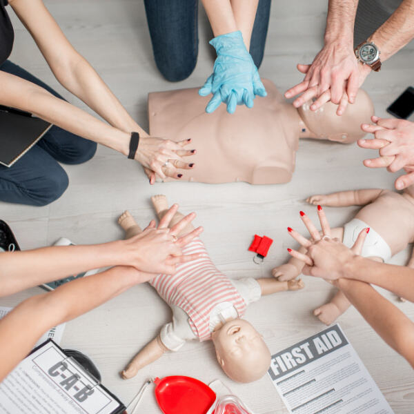 The Benefits of Owning a Large First Aid Kit