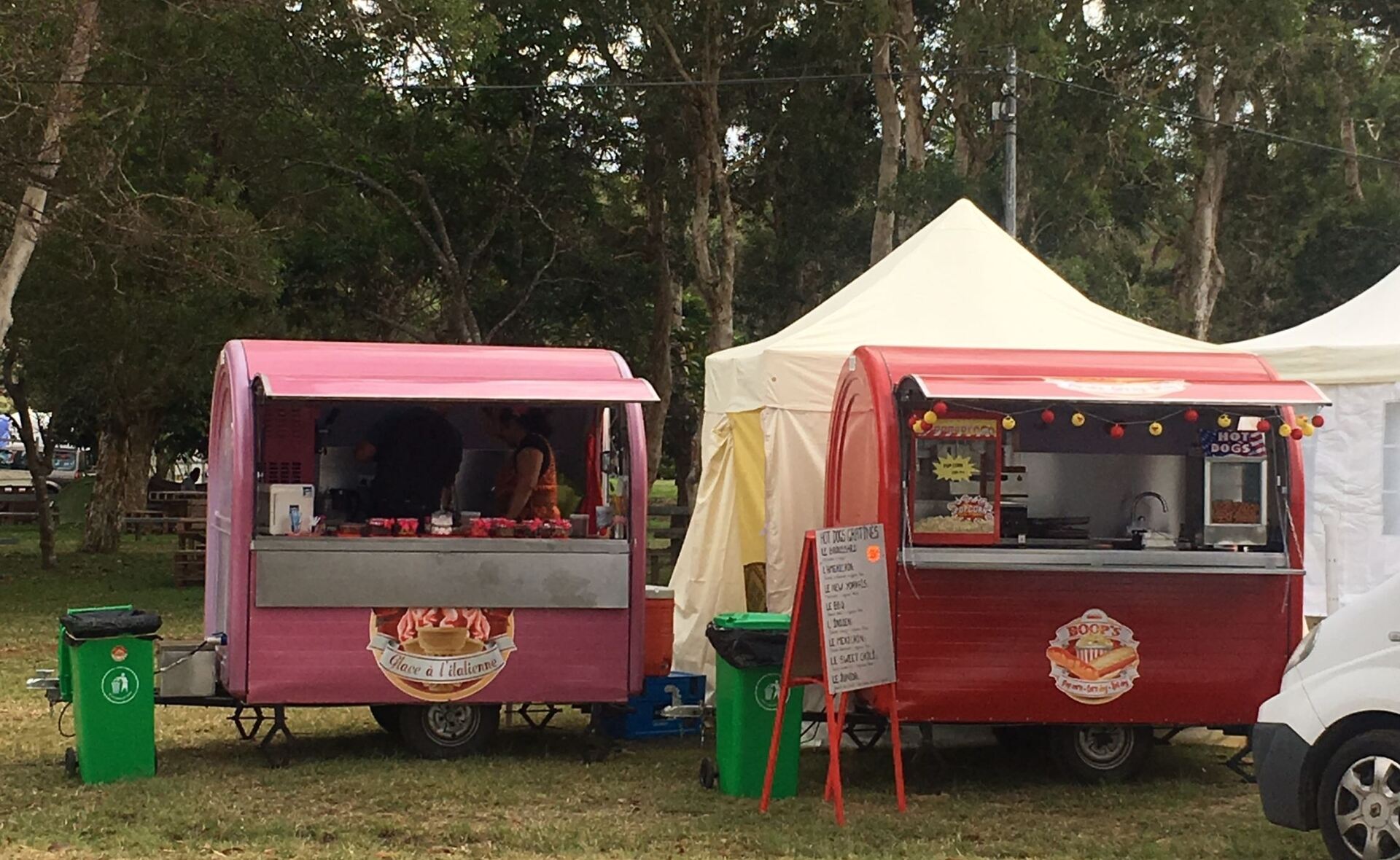 2.3m(7.5FT) Round Food Trailer In New Caledonia