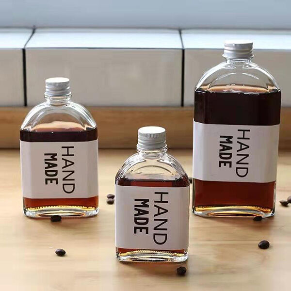 Paano Gumamit ng Mga Mini Juice Bottle