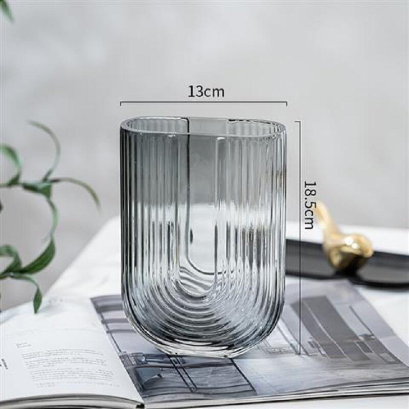 U-shaped Glass Vase