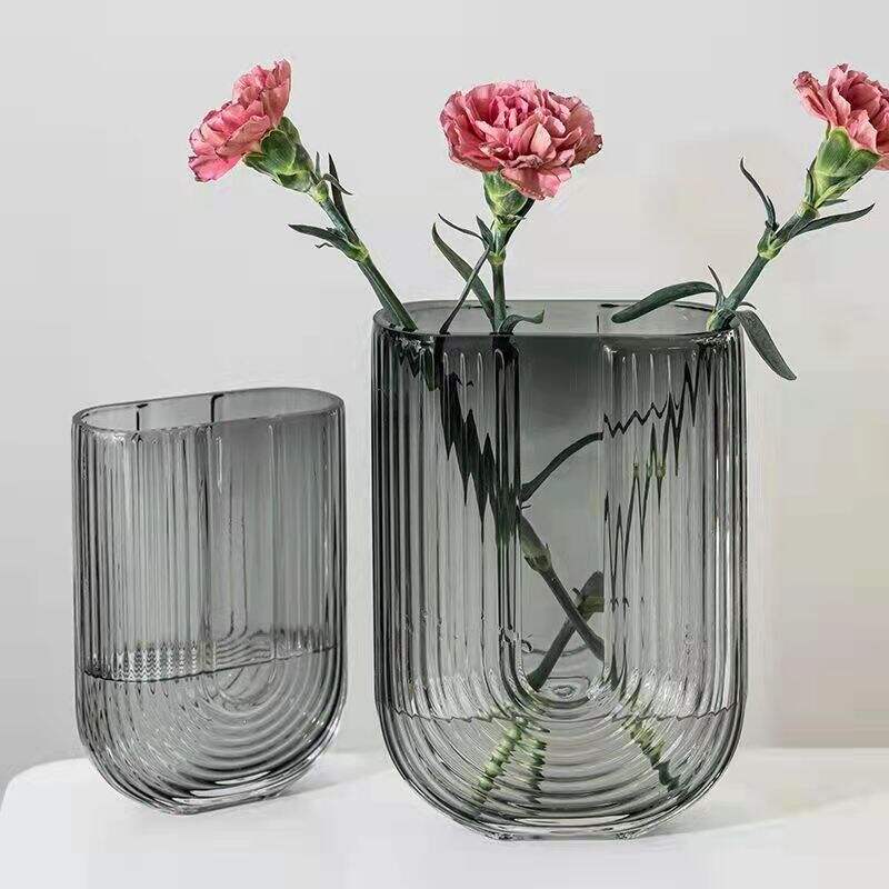 U-shaped Glass Vase