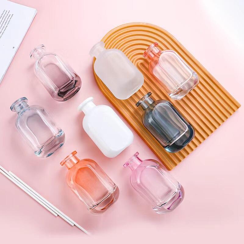 Faceted aromatherapy bottle