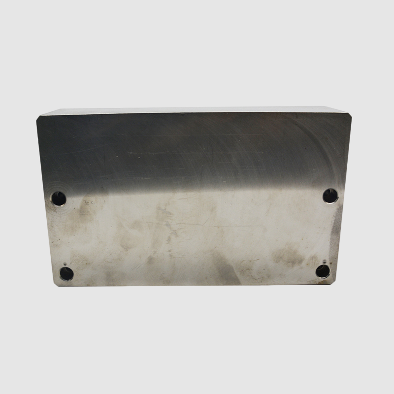 Komponen titanium hasil pemesinan