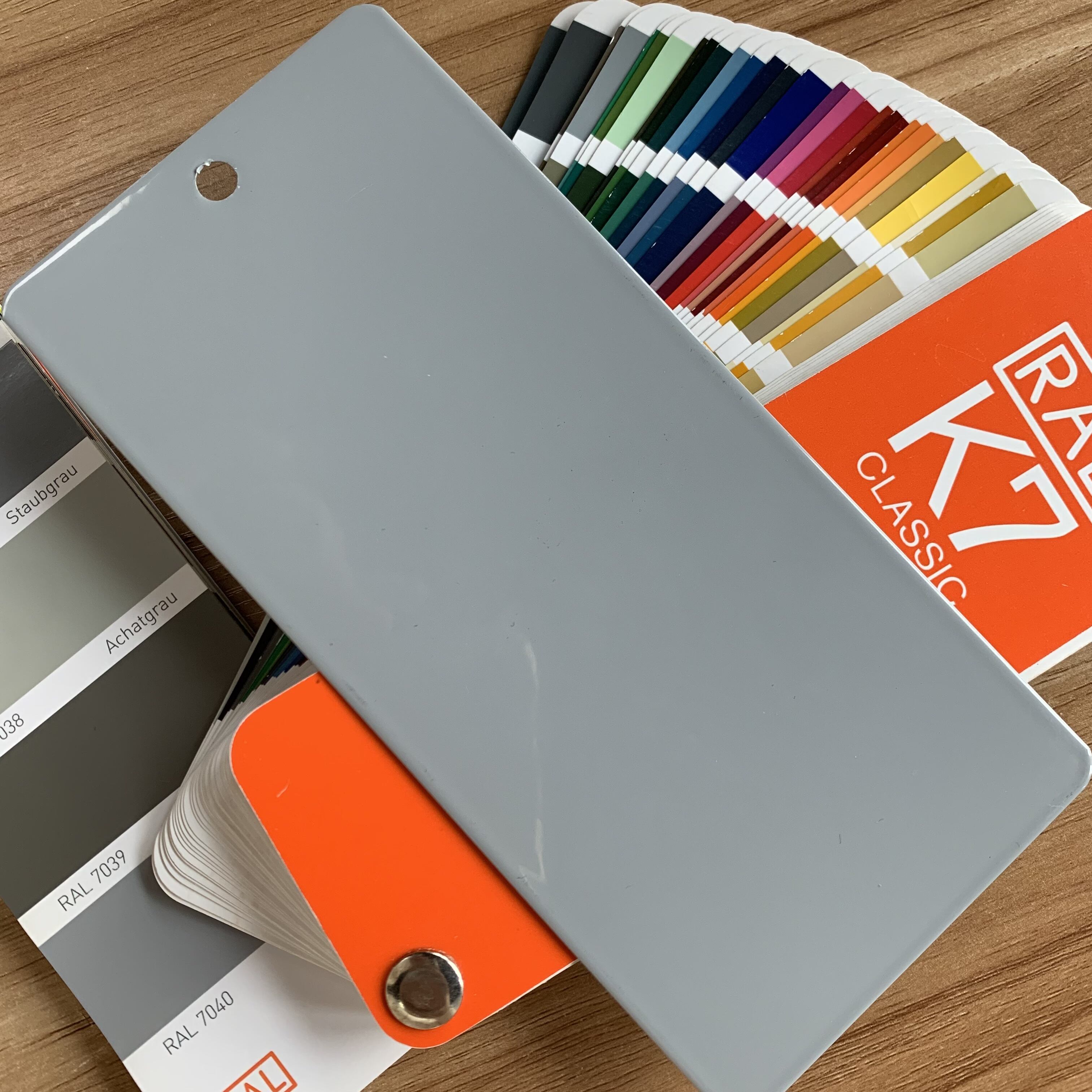 RAL7035 Light Grey Gloss Powder Coating Paint Price