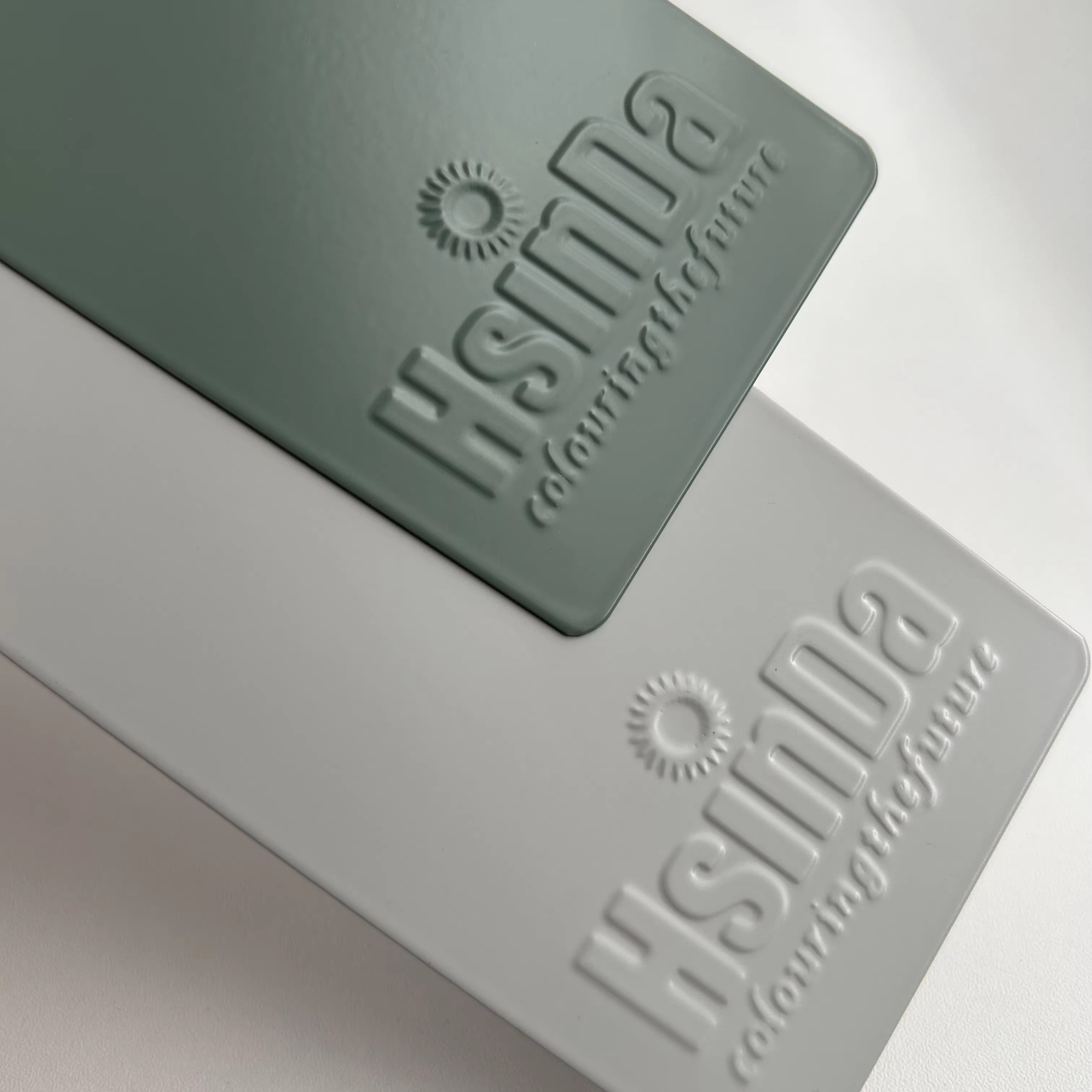 How does thermosetting powder coating resist chemical erosion in industrial settings