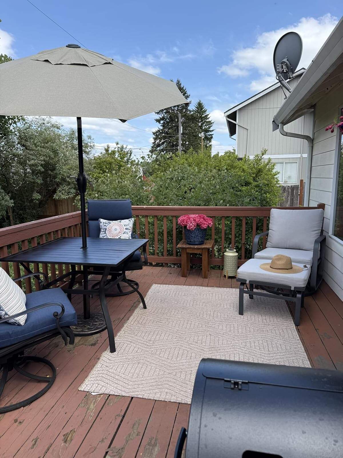 Central Umbrella for the Patio