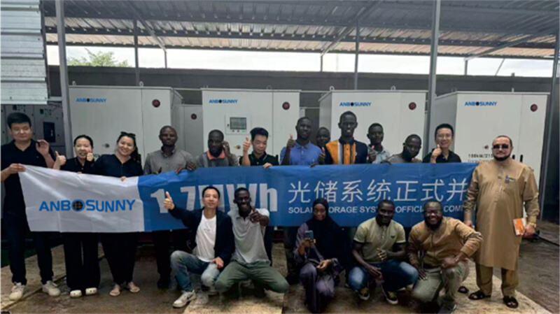 SIBE avec bornes de recharge pour véhicules électriques à Bamako, Mali