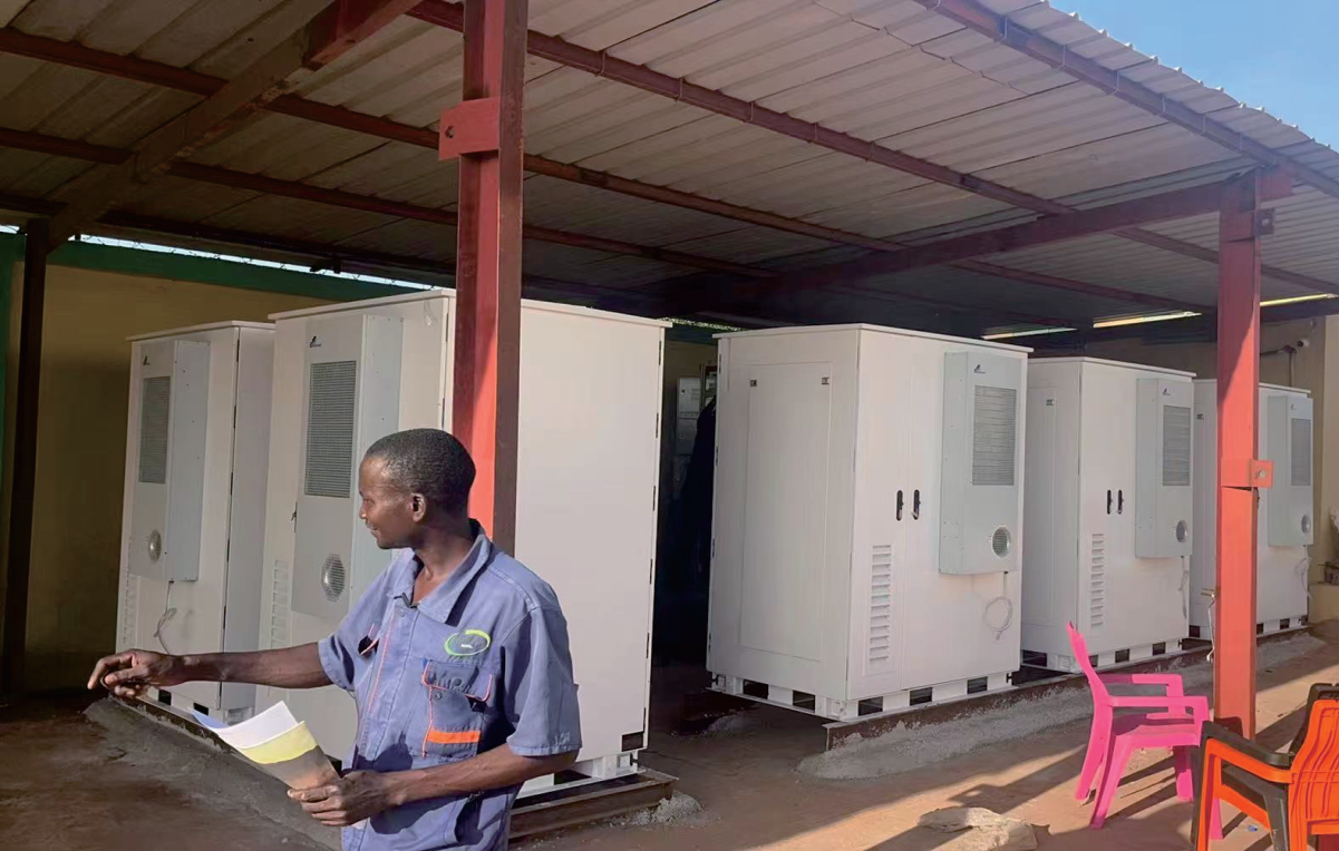 215kWh Battery energy storage system.png