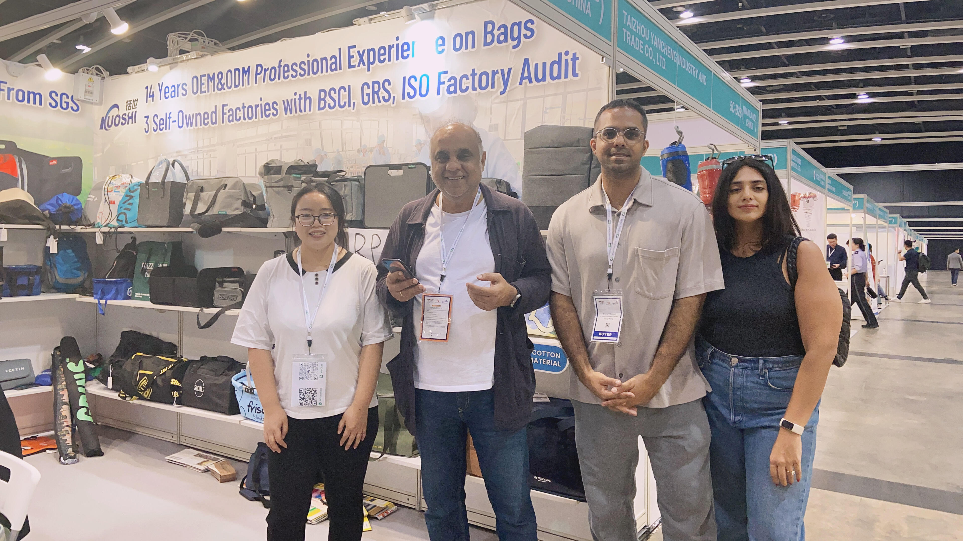 A Global Sensation! The Backseat Organizer Wows At Exhibition, Ushering in Your Ideal Car Life!Ushering in Your Ideal Car Life!