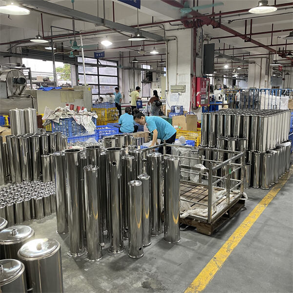 5. Sản xuất vỏ ngoài