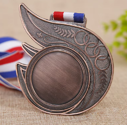 Por qué las medallas de carrera tienen un valor emocional más allá de la línea de llegada