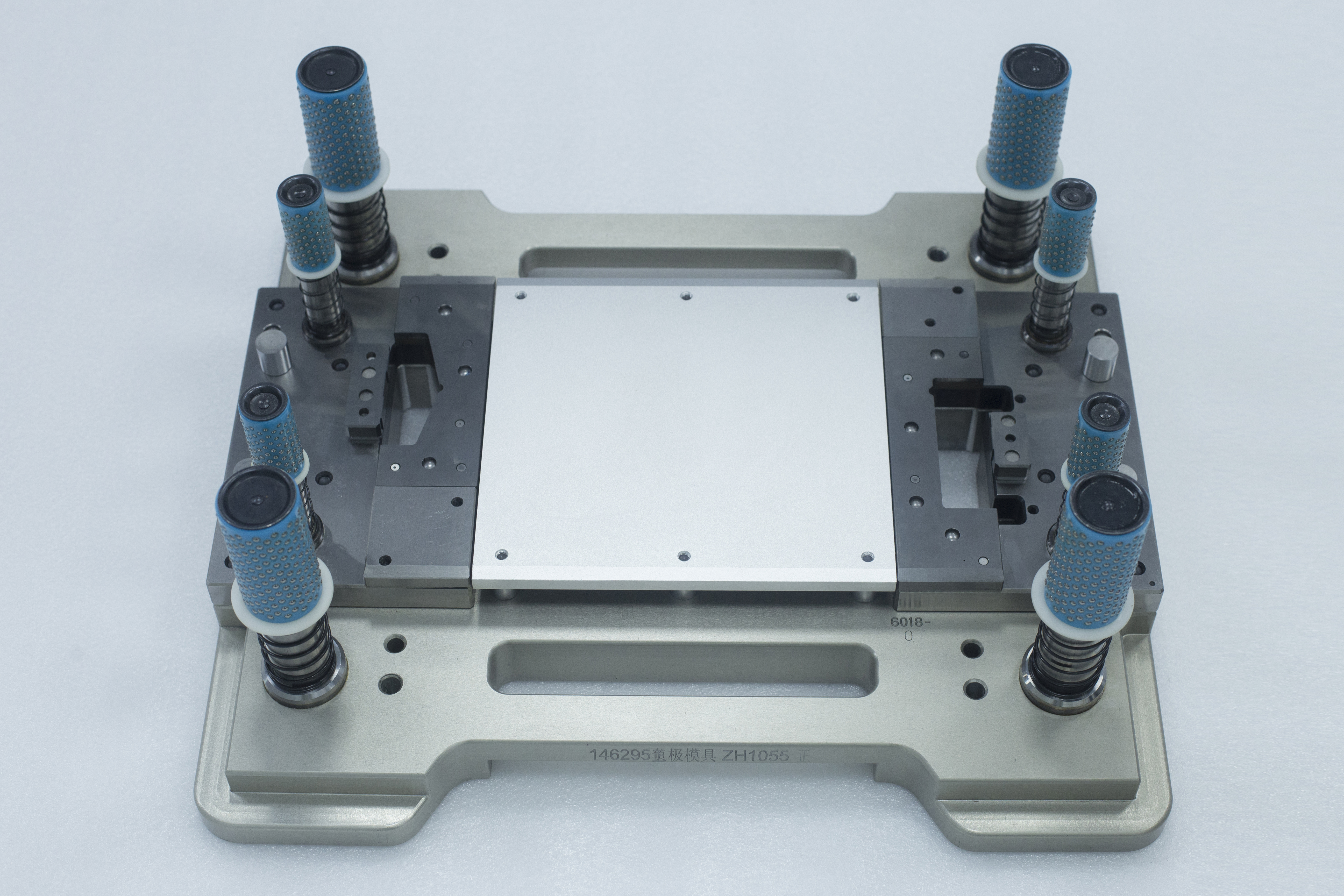 Решения за прецизни форми за нова енергия за утрешните технологии