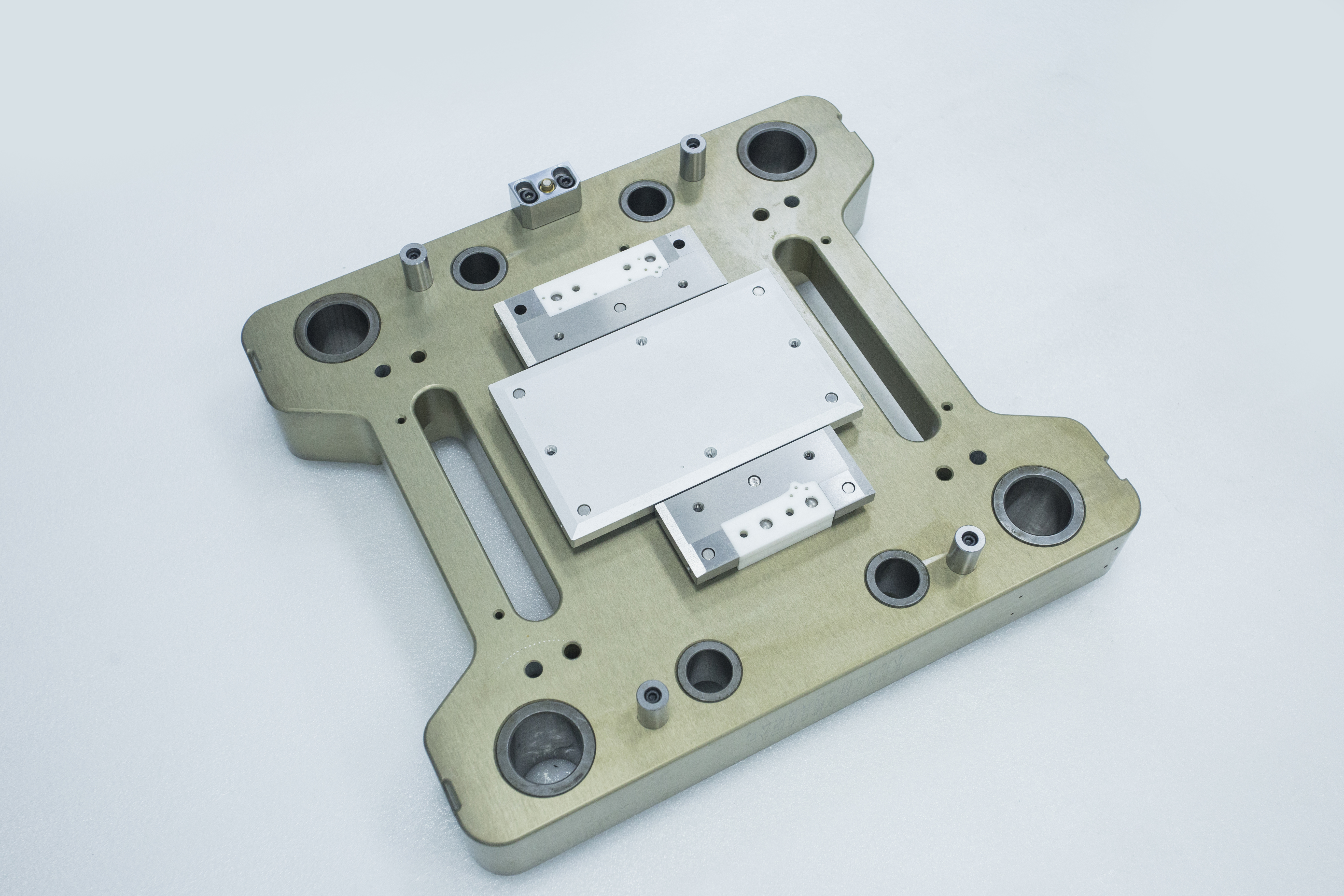 Комплексна поддръжка и сътрудничество