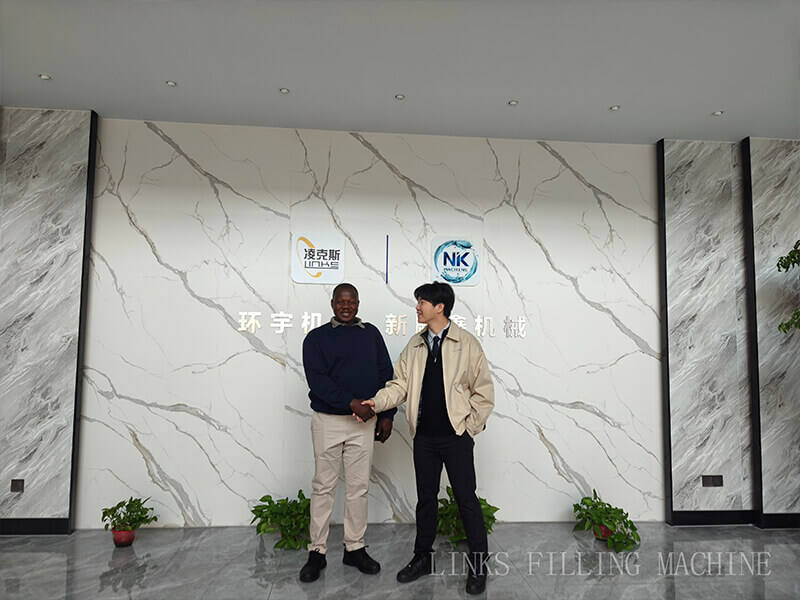South African Client Visits Zhangjiagang Links Machinery for Bottled Water Production Line