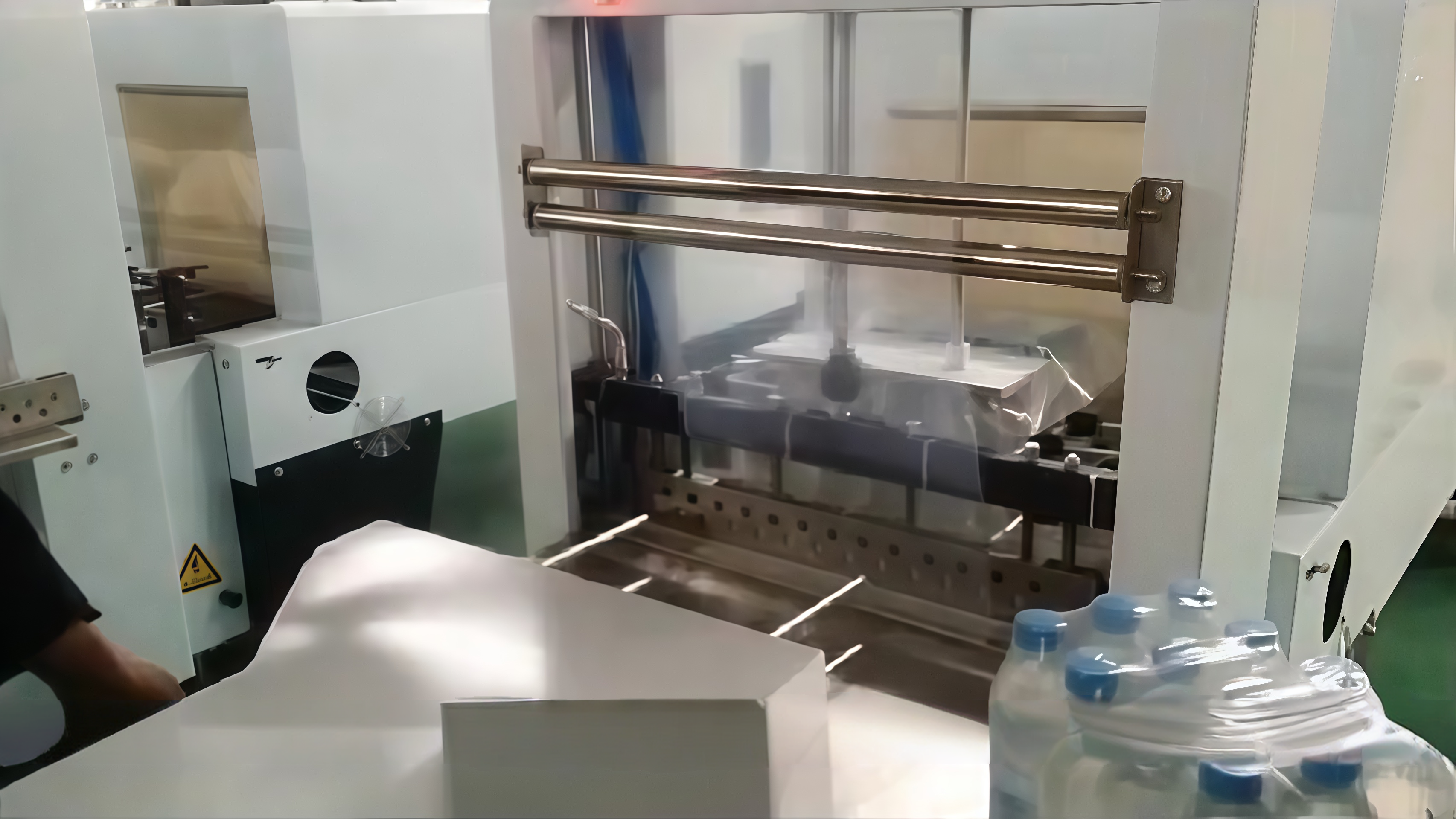 Semi-auto PE Film Shrink Wrapping Machine