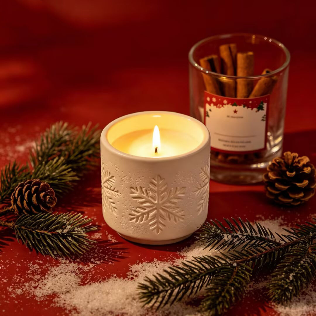 Christmas Gift Guide: Fill Every Corner of Your Home with Cinnamon and Pine