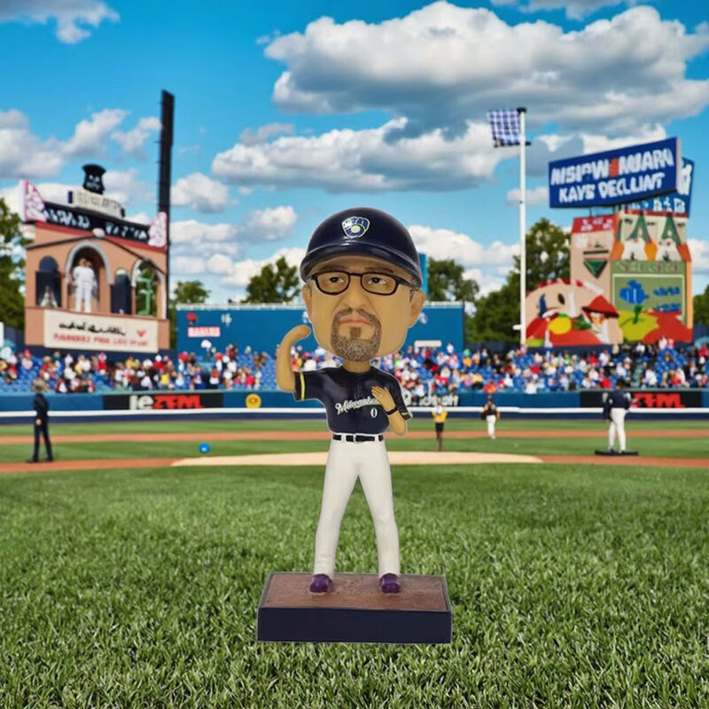 Charming Bobblehead Dolls with Classic Appeal