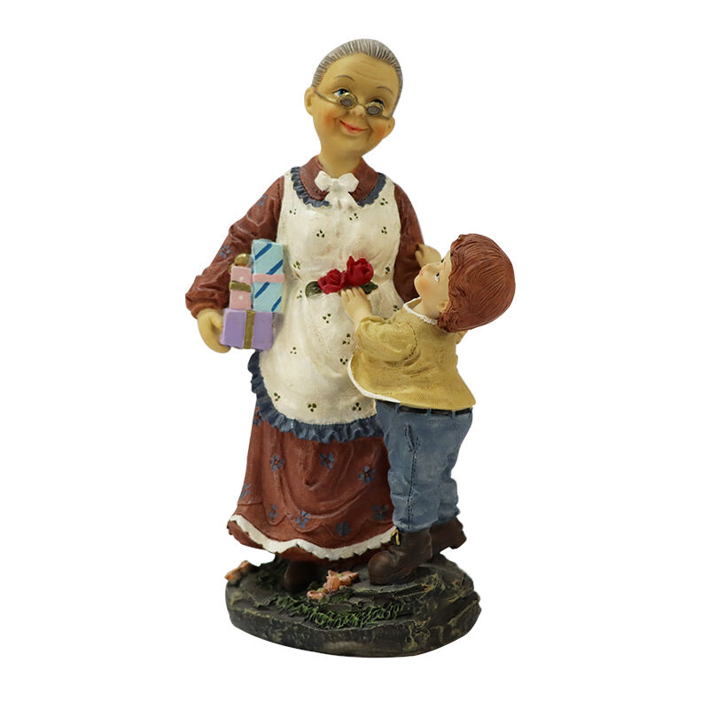 Gyanta Nagyszülő-Ük-Üknagyszülő Figurína - Megható Családi Dísz