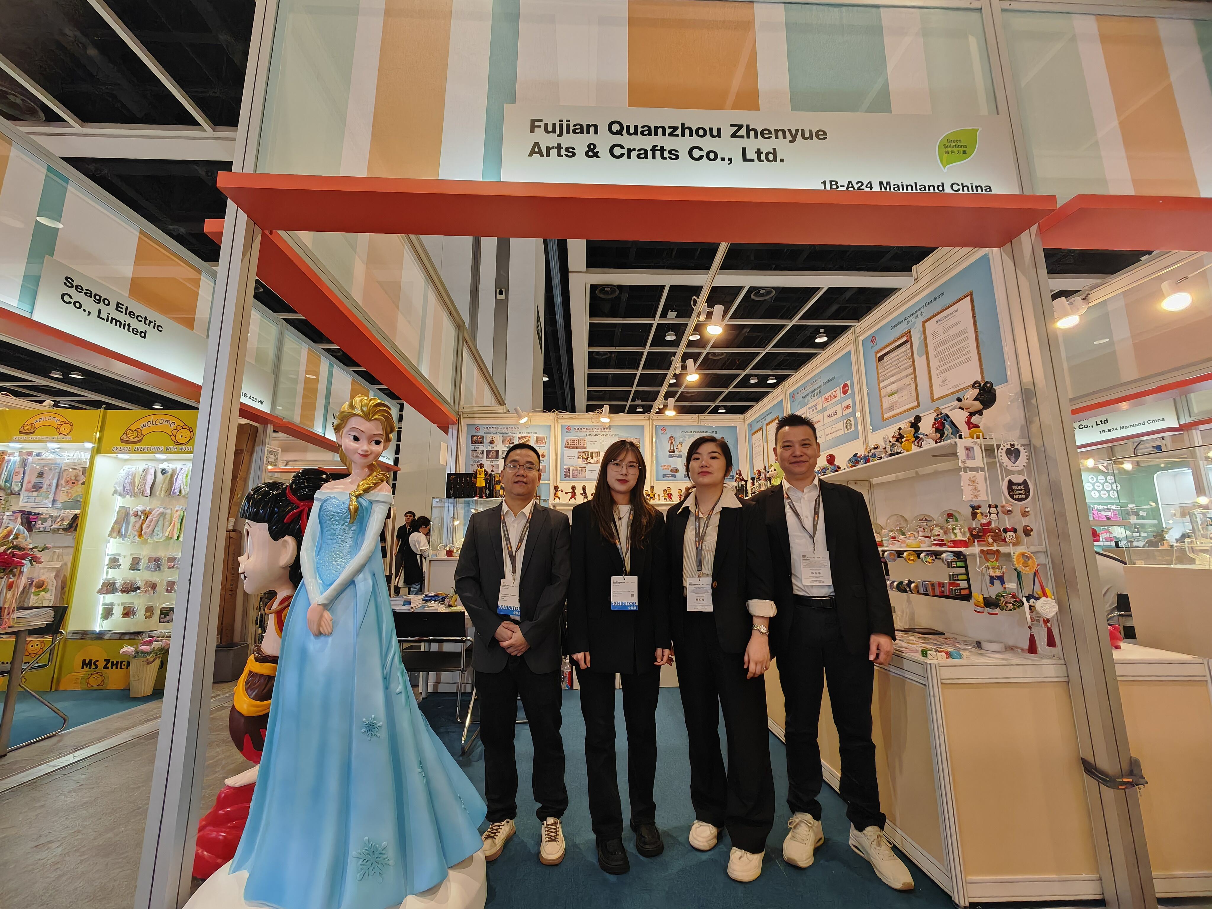 Fujian Quanzhou Zhenyue Crafts Co., Ltd. participó en la Feria de Regalos de Hong Kong y sus productos creativos fueron bien recibidos por los clientes.